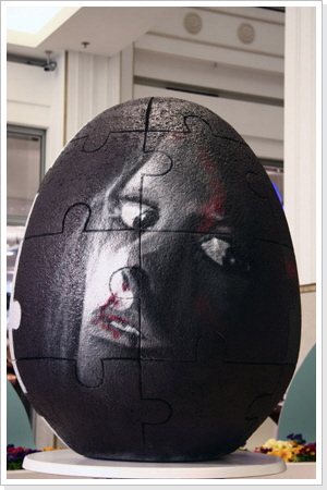 "black & withe - Ei" (withe)