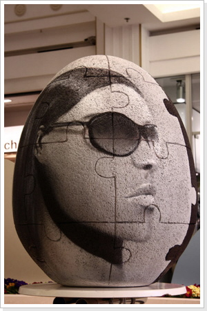 "black & withe - Ei" (withe)